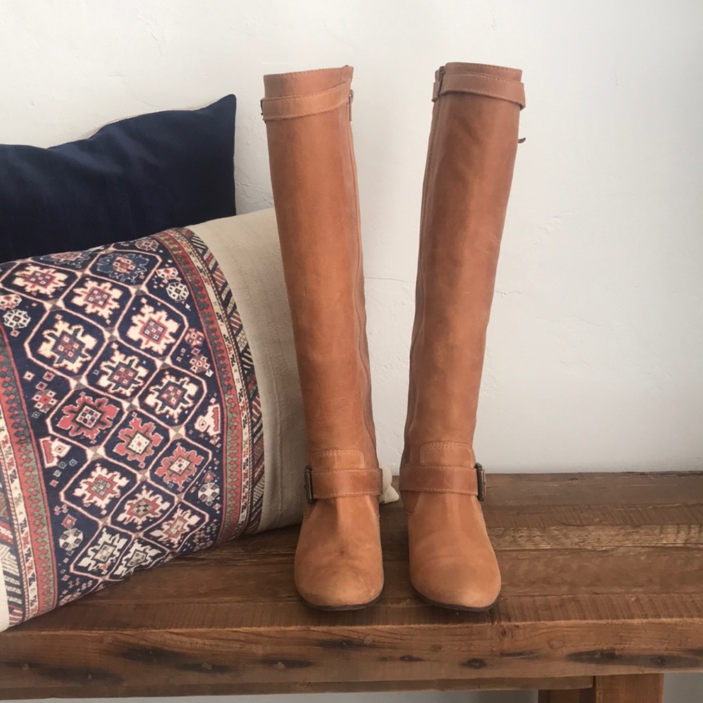 Joie knee-high riding boots size 37. Camel color